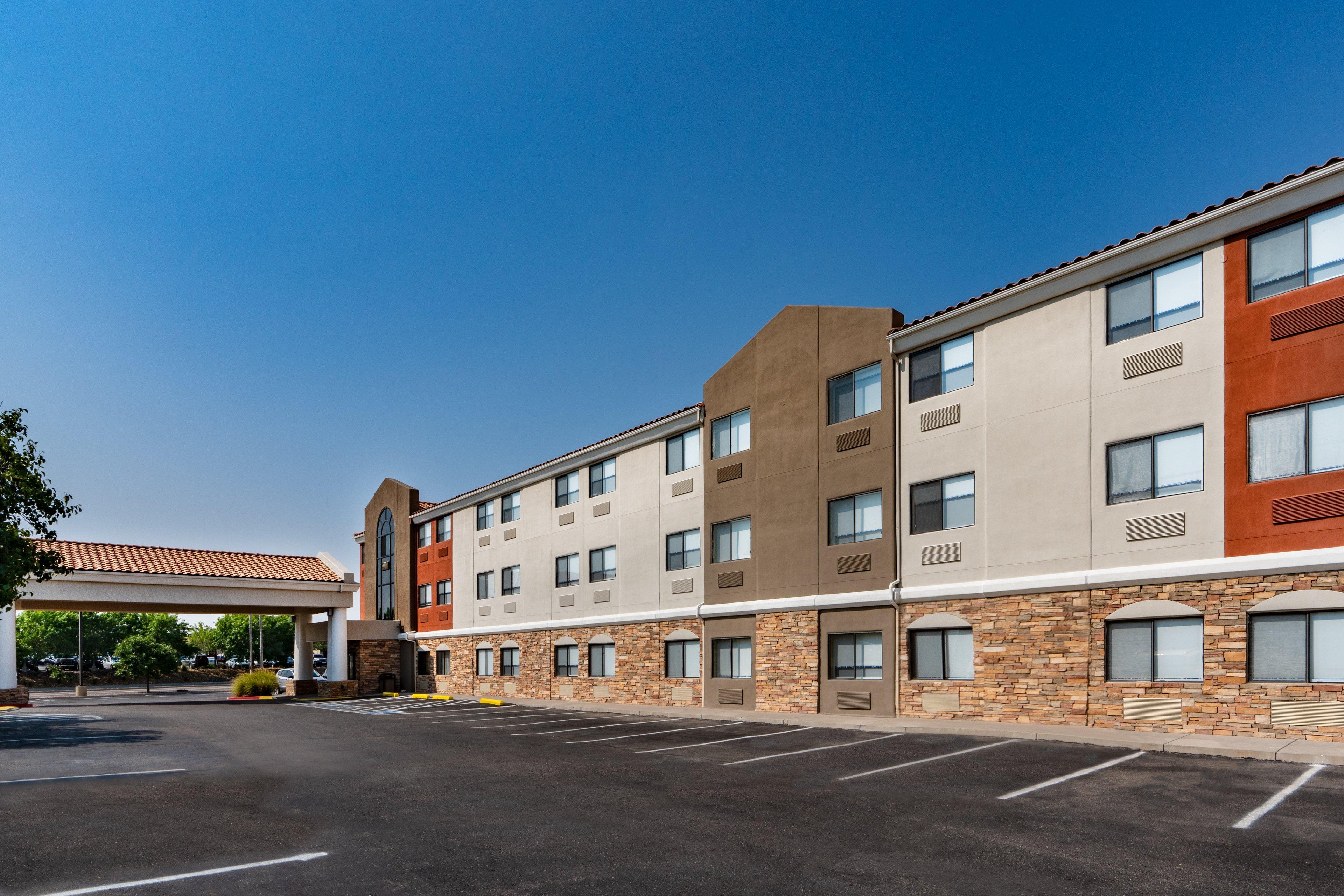 Holiday Inn Express Hotel & Suites Albuquerque - North Balloon Fiesta Park By Ihg מראה חיצוני תמונה