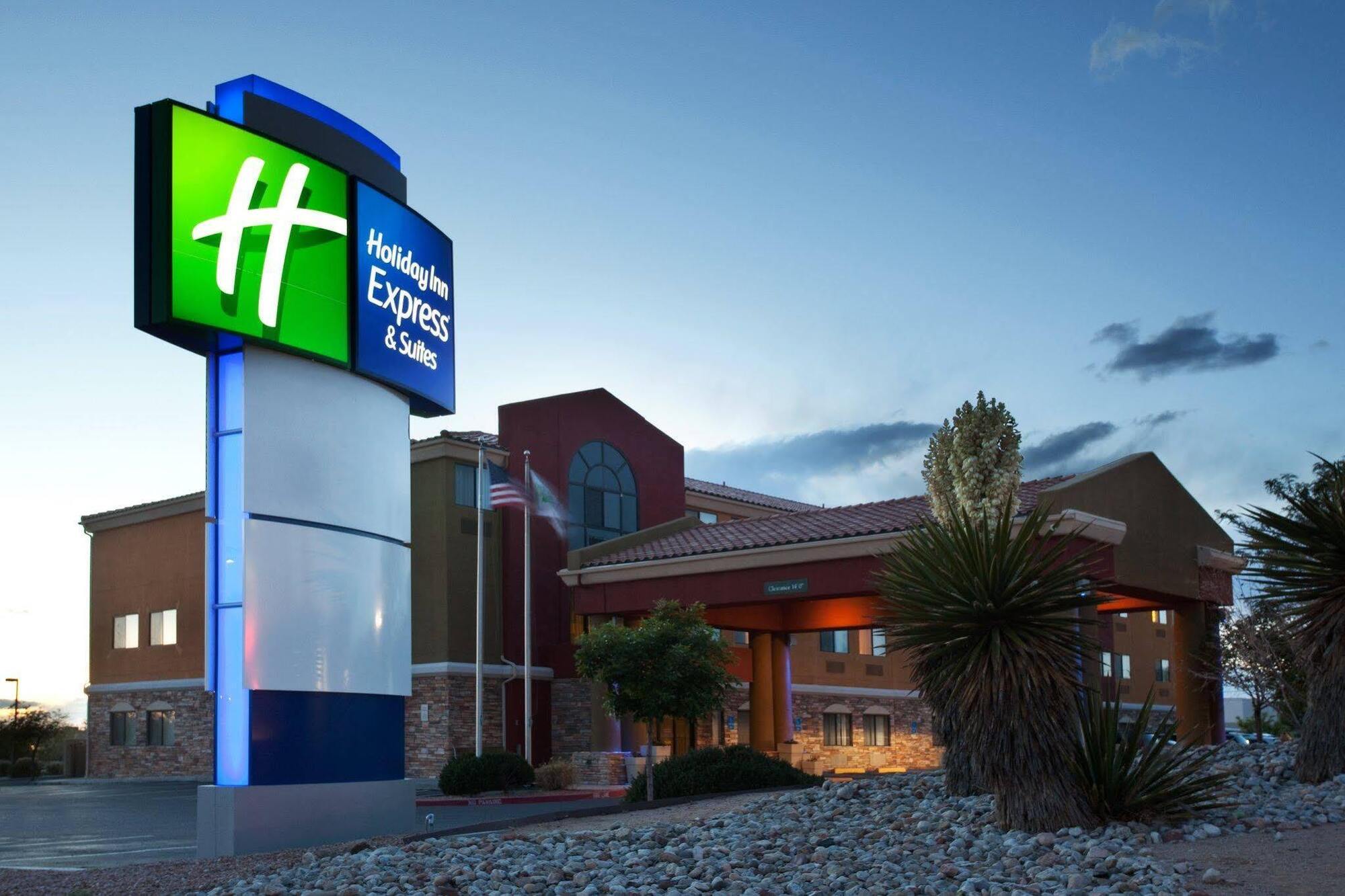 Holiday Inn Express Hotel & Suites Albuquerque - North Balloon Fiesta Park By Ihg מראה חיצוני תמונה